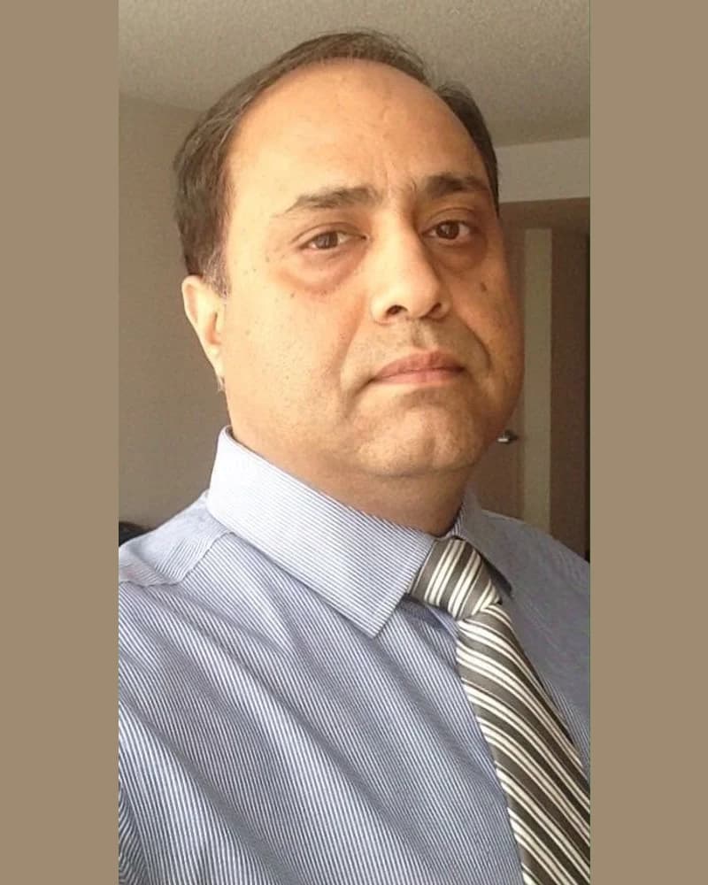 Portrait of Dr Nakul Parashar